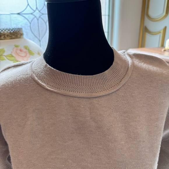 Tahari sweater in size medium. - Picture 3 of 5